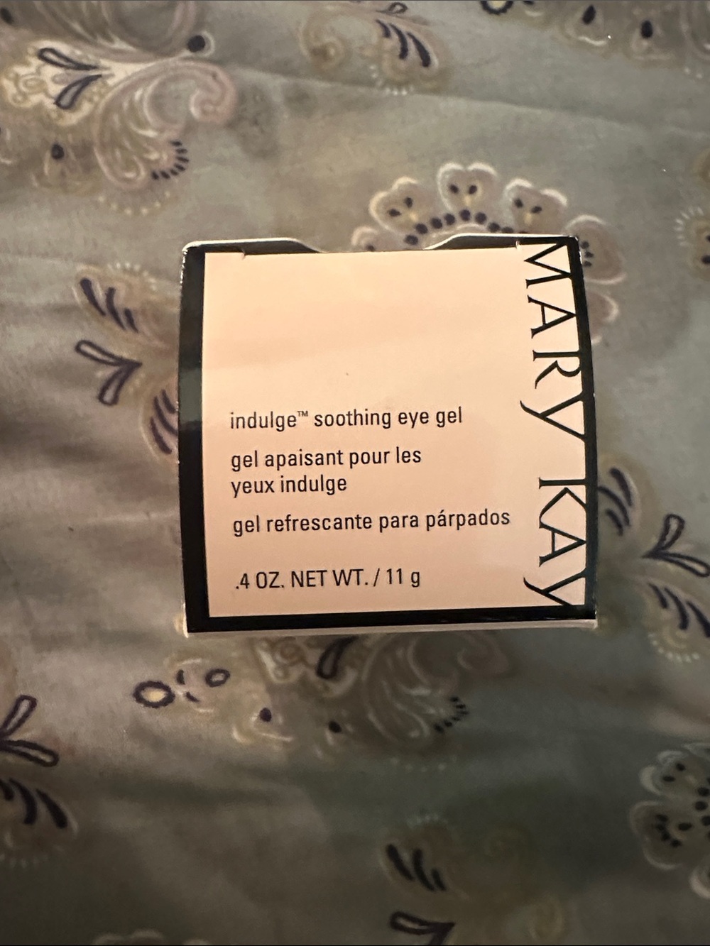 indulge Soothing Eye Gel by indulge - White and Black Packaging